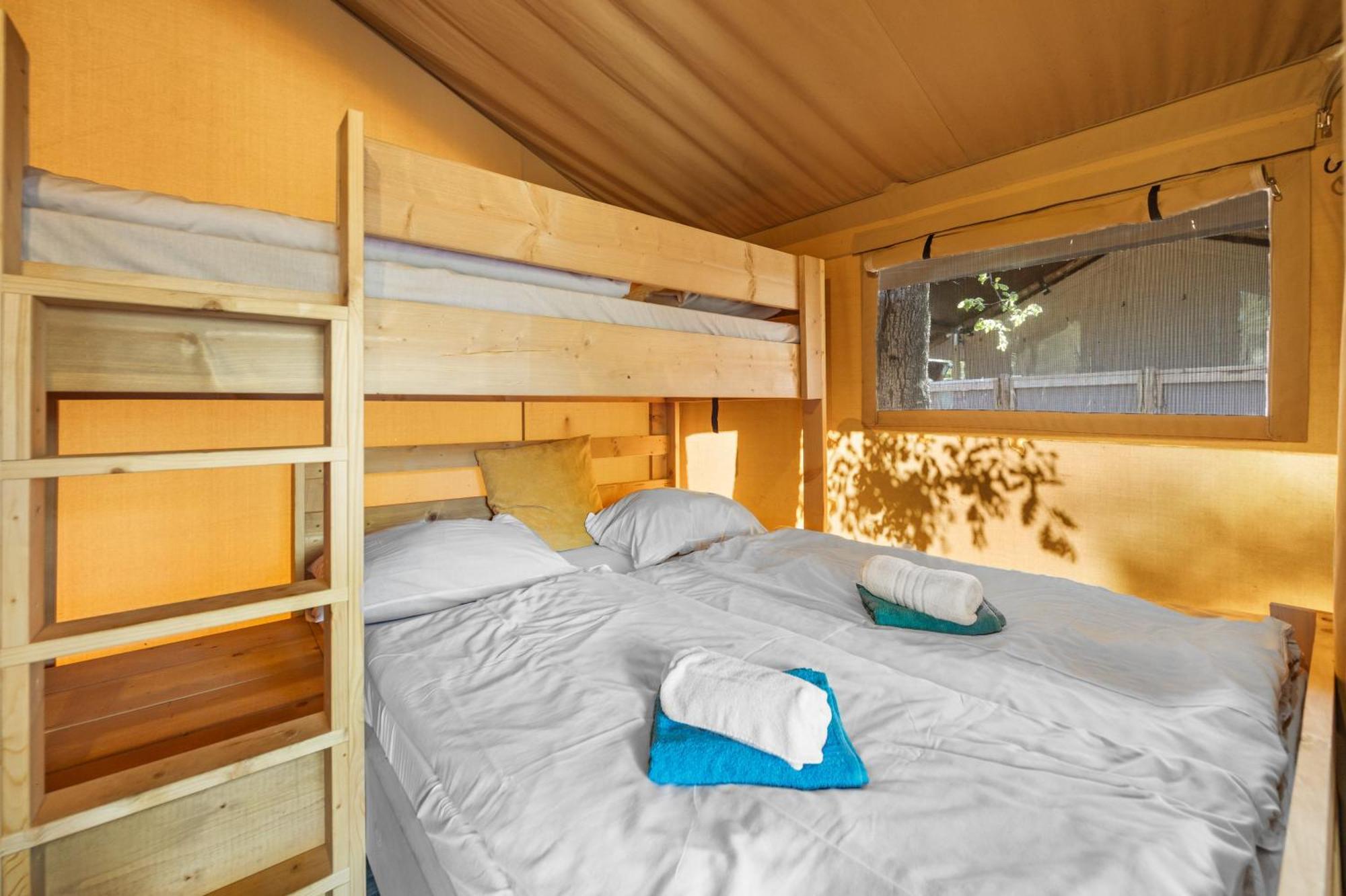 Easyatent Safari Tent Lanterna Červar-Porat Szoba fotó